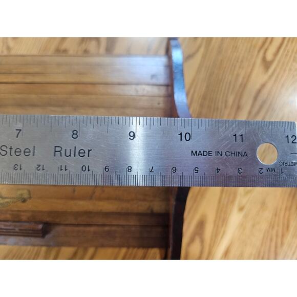 Vintage 1940s Cedar Sewing Box accordion lid - Picture 8 of 10